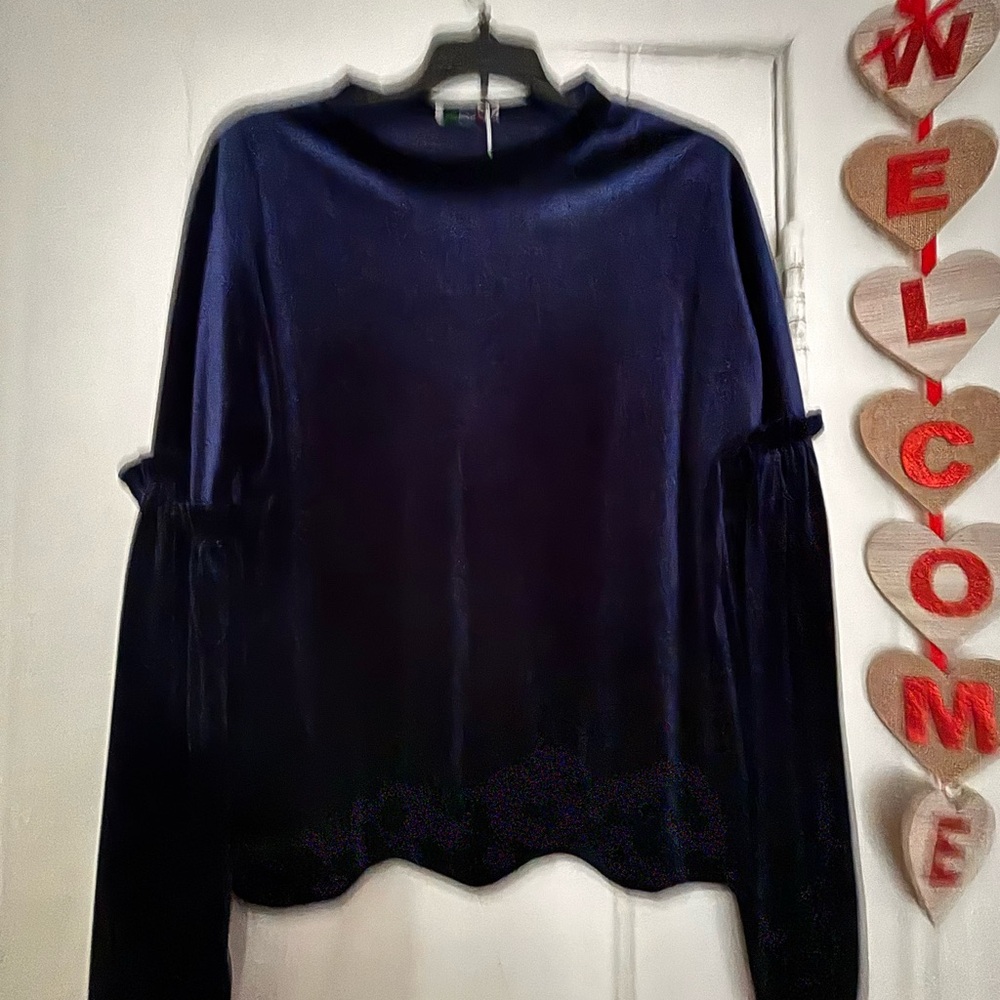 Navy Velvet Women's Top Sz L
